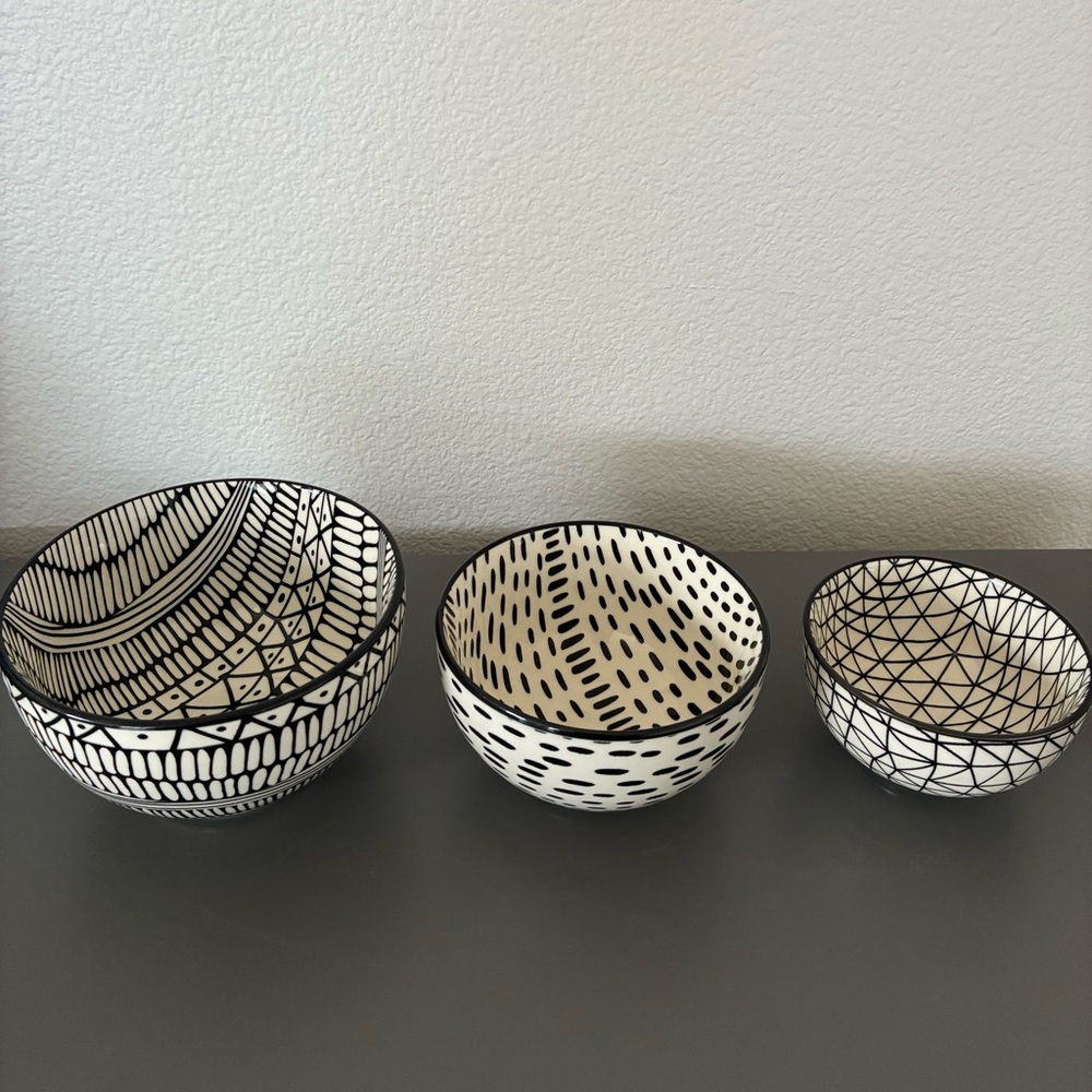 Black & White Nesting Bowls - Set of 3